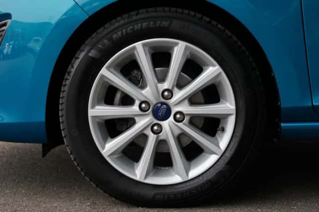 Ford Fiesta (2018) thumbnail 4
