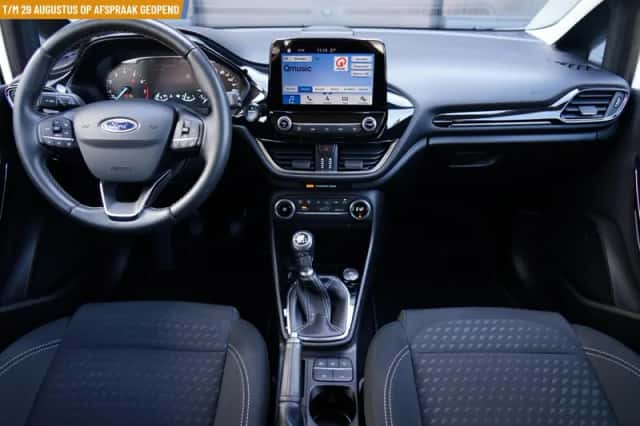 Ford Fiesta (2019) thumbnail 5