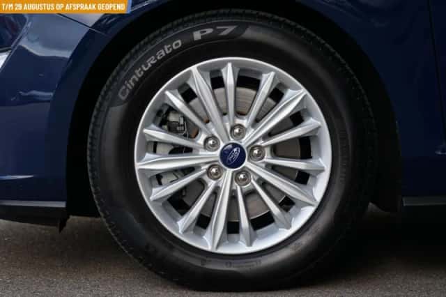 Ford Focus (2019) thumbnail 4