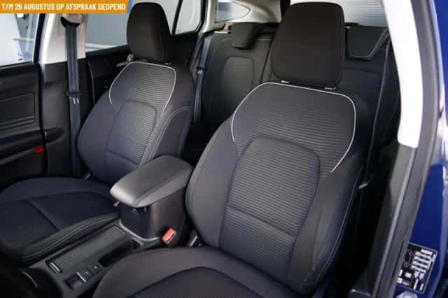 Ford Focus (2019) thumbnail 6