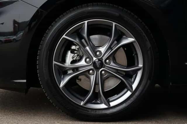 Ford Focus (2021) thumbnail 4