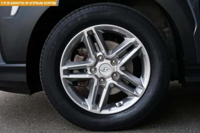 Hyundai Kona (2020) thumbnail 4