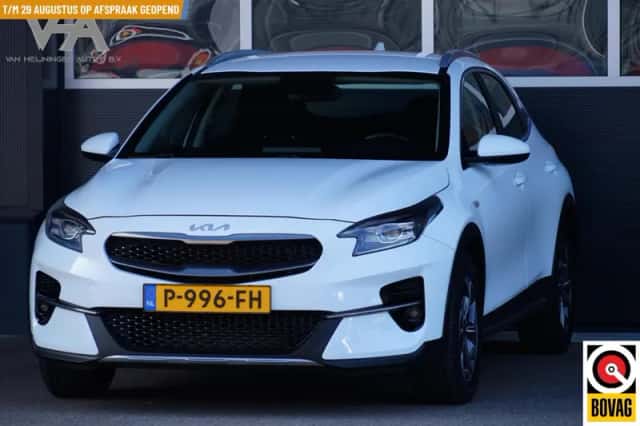 Kia XCeed (2022) thumbnail 2