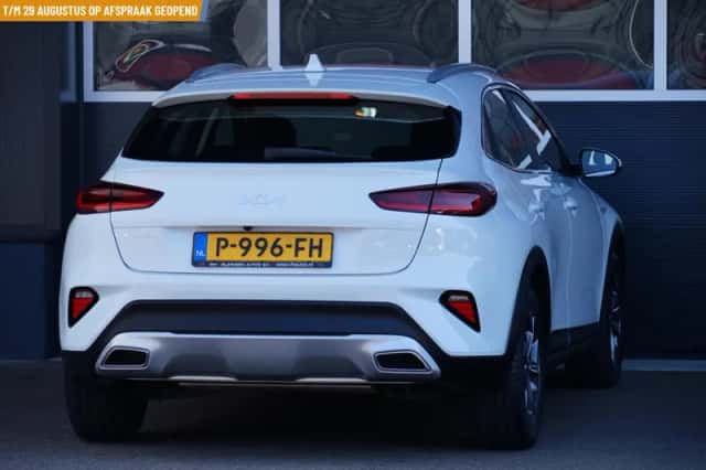 Kia XCeed (2022) thumbnail 3