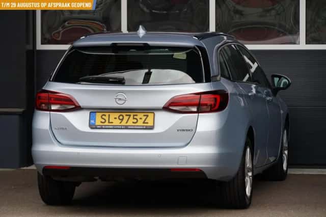 Opel Astra Sports Tourer (2018) thumbnail 3
