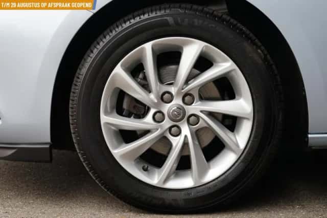 Opel Astra Sports Tourer (2018) thumbnail 4