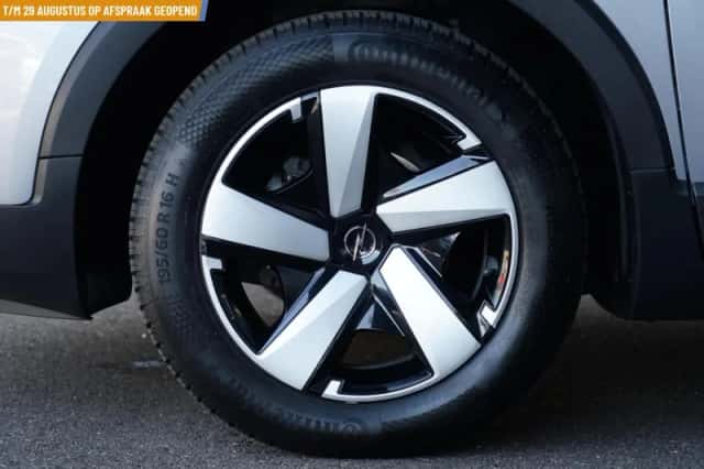Opel Crossland (2022) thumbnail 4