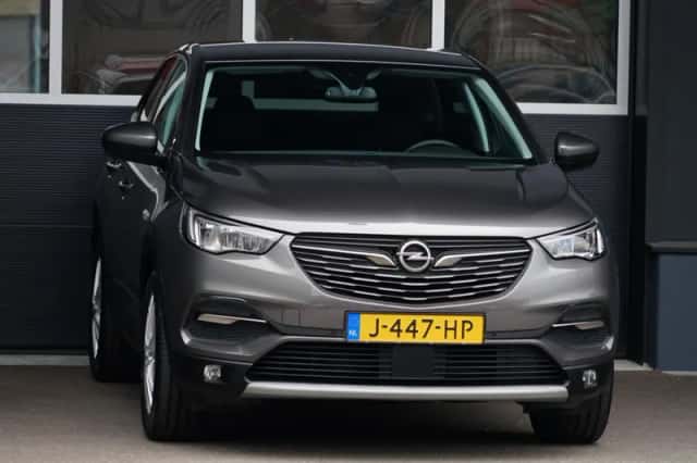 Opel Grandland X (2020) thumbnail 3