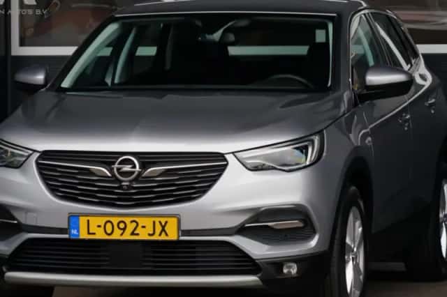 Opel Grandland (2021) thumbnail 1
