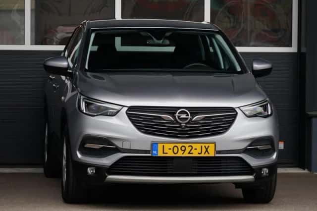 Opel Grandland X (2021) thumbnail 4