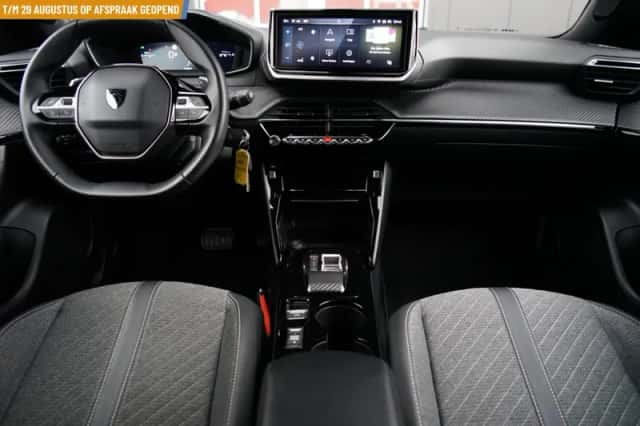 Peugeot 2008 (2024) thumbnail 5