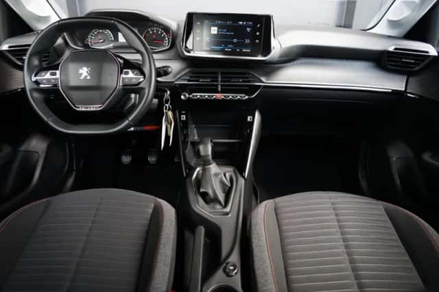 Peugeot 208 (2022) thumbnail 5