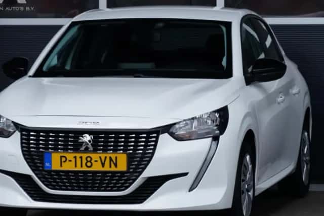 Peugeot 208 (2022) thumbnail 1
