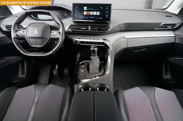 Peugeot 3008 (2022) thumbnail 5