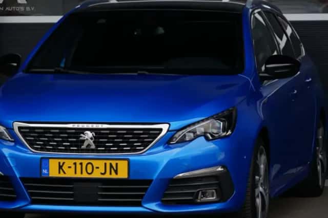 Peugeot 308 (2021) thumbnail 1