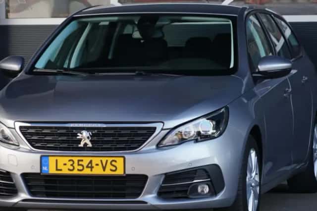 Peugeot 308 (2021) thumbnail 1