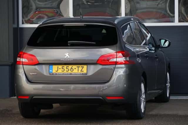 Peugeot 308 (2020) thumbnail 3