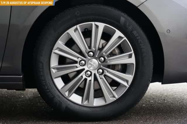 Peugeot 308 (2020) thumbnail 4