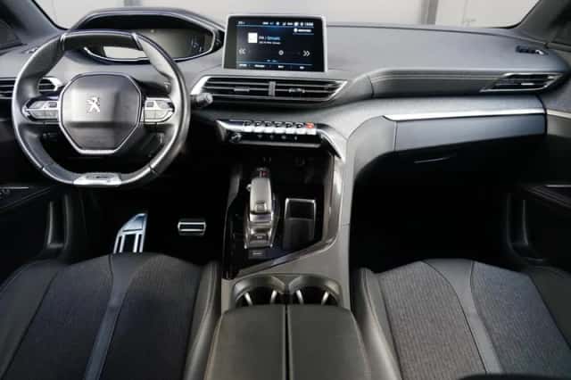 Peugeot 5008 (2021) thumbnail 4