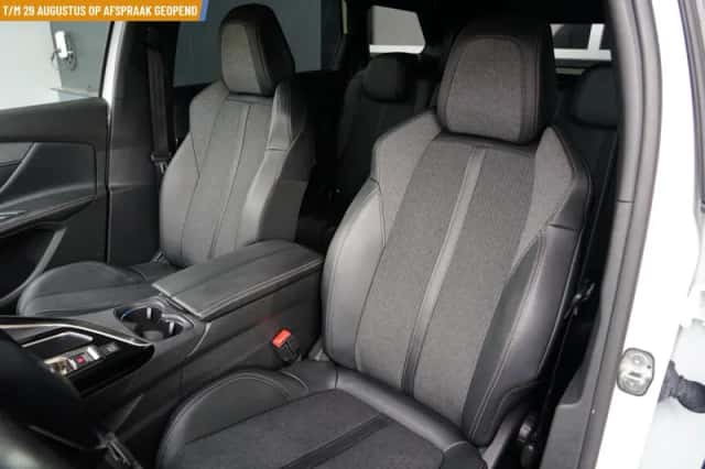Peugeot 5008 (2021) thumbnail 5