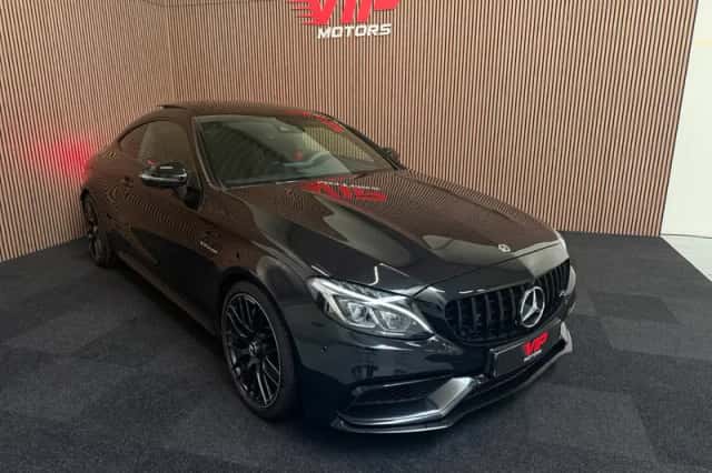 Mercedes-Benz C (2018) thumbnail 2