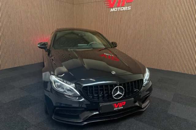 Mercedes-Benz C (2018) thumbnail 3