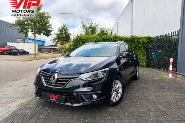 Renault Mégane (2019) thumbnail 1