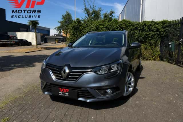 Renault Mégane (2019) thumbnail 1