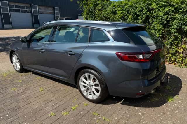 Renault Mégane (2019) thumbnail 6