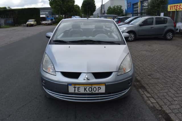 Mitsubishi Colt (2007) thumbnail 2