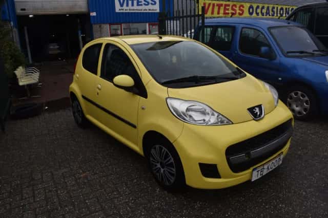 Peugeot 107 (2009) thumbnail 1