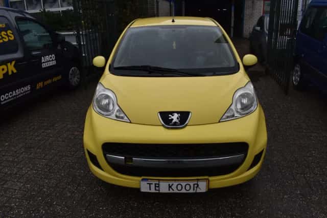 Peugeot 107 (2009) thumbnail 3