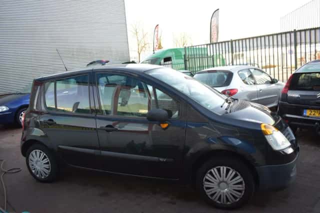 Renault Modus (2004) thumbnail 3
