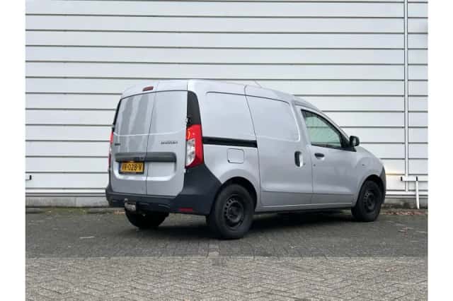 Dacia Dokker (2015) thumbnail 2