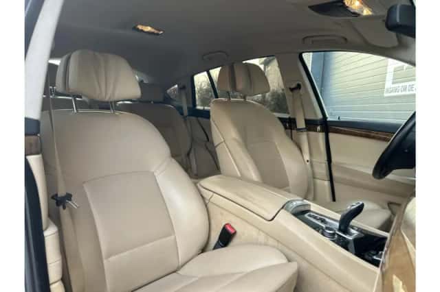 BMW 5-Serie (2010) thumbnail 4
