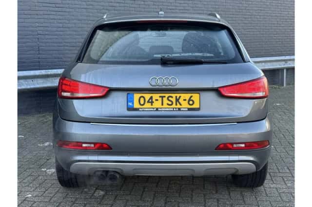 Audi Q3 (2012) thumbnail 6
