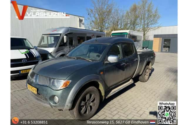 Mitsubishi L200 (2009) thumbnail 1
