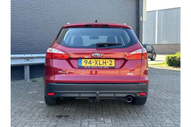 Ford Focus (2012) thumbnail 6