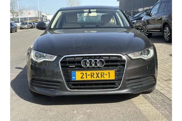 Audi A6 (2011) thumbnail 5