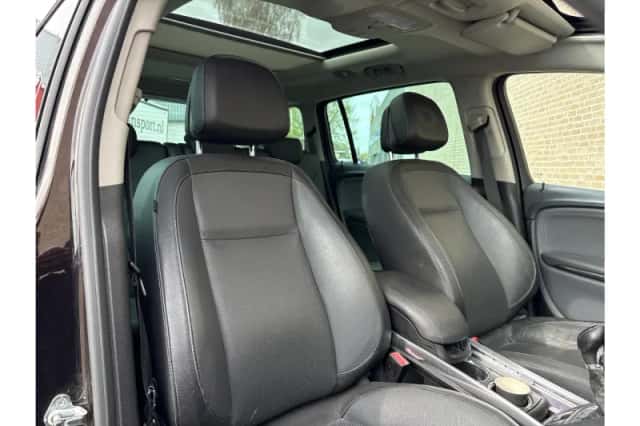 Opel Zafira (2012) thumbnail 4