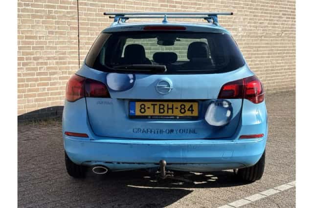 Opel Astra (2014) thumbnail 6