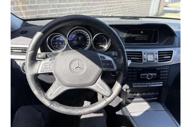 Mercedes-Benz E-Klasse (2014) thumbnail 3