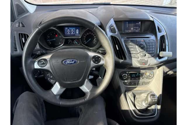 Ford Tourneo Connect (2015) thumbnail 3