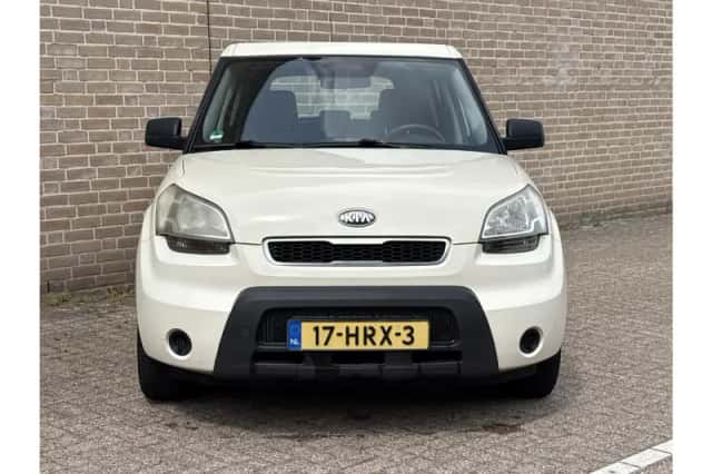 Kia Soul (2009) thumbnail 5