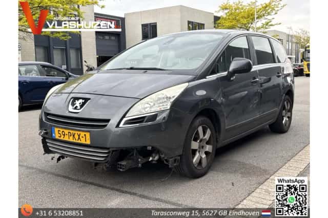 Peugeot 5008 (2011) thumbnail 1