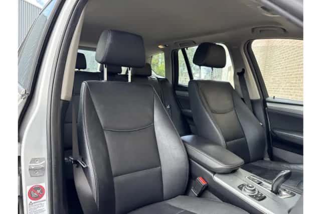 BMW X3 (2013) thumbnail 4
