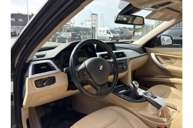 BMW 3-Serie (2012) thumbnail 3