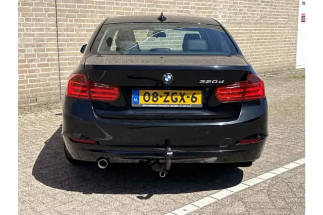 BMW 3-Serie (2012) thumbnail 6
