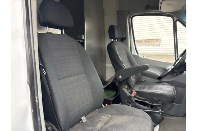 Mercedes-Benz Sprinter (2014) thumbnail 4
