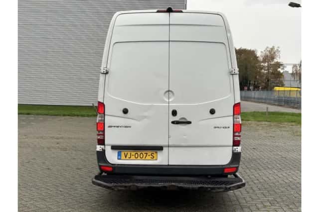 Mercedes-Benz Sprinter (2014) thumbnail 6